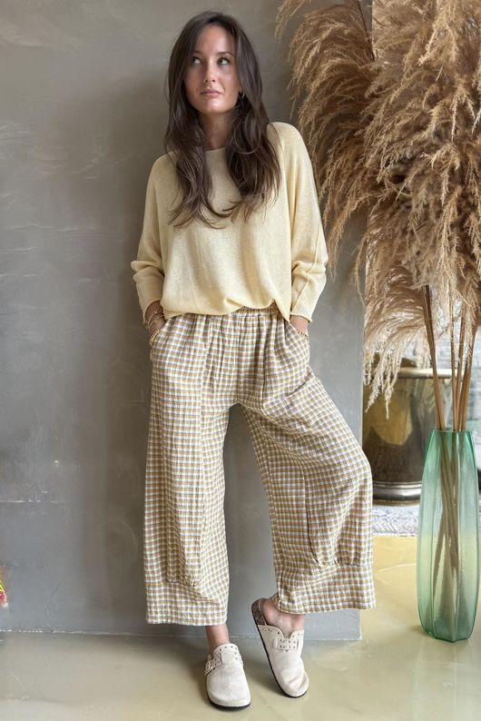 Annie Gingham Quirky 7/8 Pant Mustard